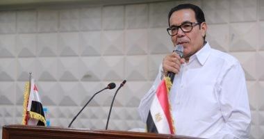 نقيب الغزل والنسيج: الرئيس السيسى قاد ثورة تطوير حقيقية للصناعة
