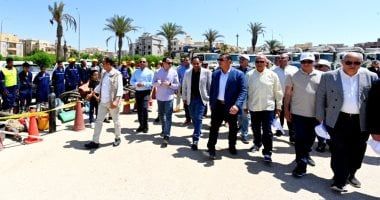 وزير الإسكان يتفقد الأعمال الجاري تنفيذها لتطوير محور 26 يوليو