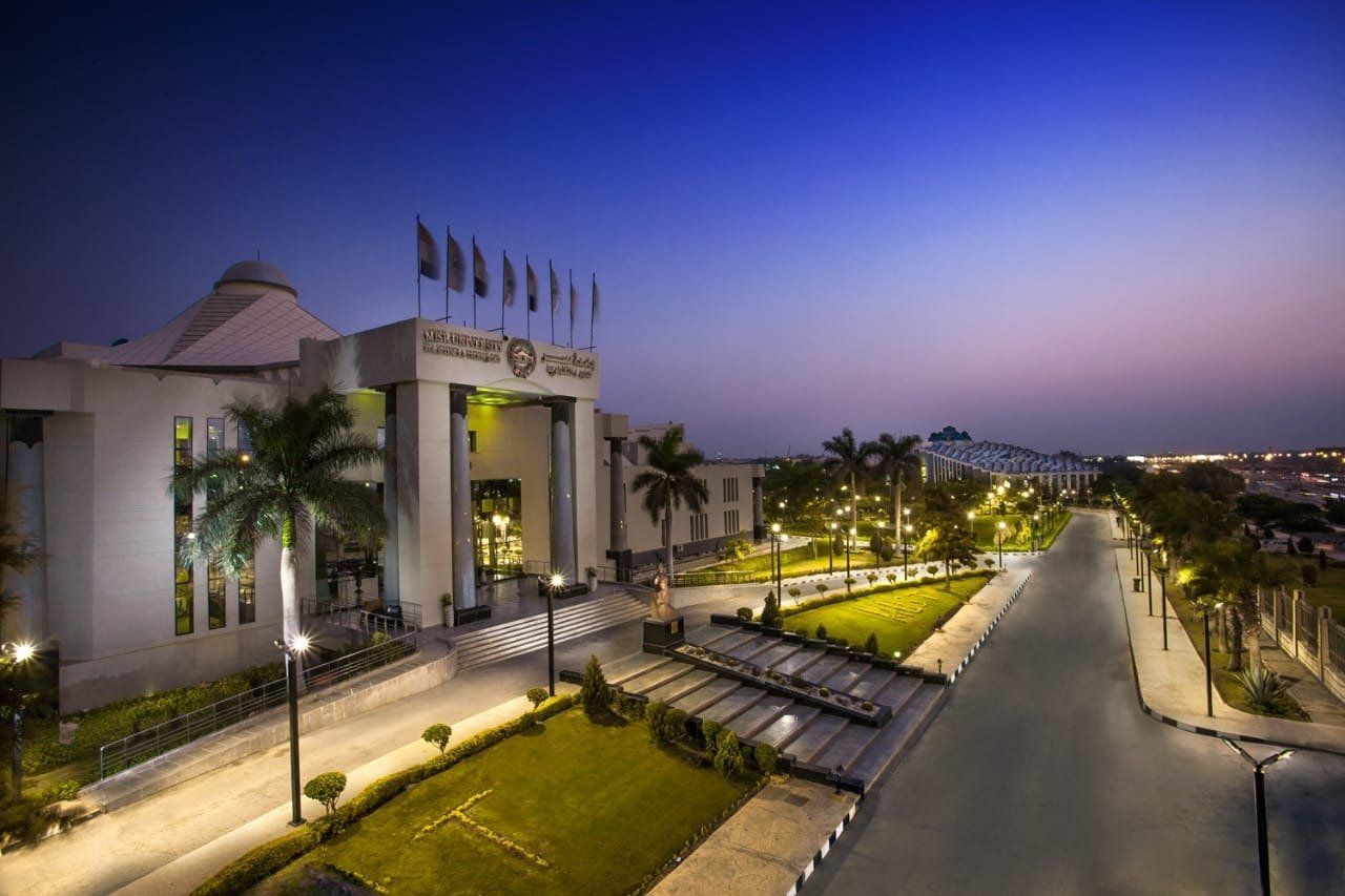 جامعة مصر للعلوم والتكنولوجيا تستعد للعام الدراسى الجديد بأقوى خدمات تعليمية شاملة