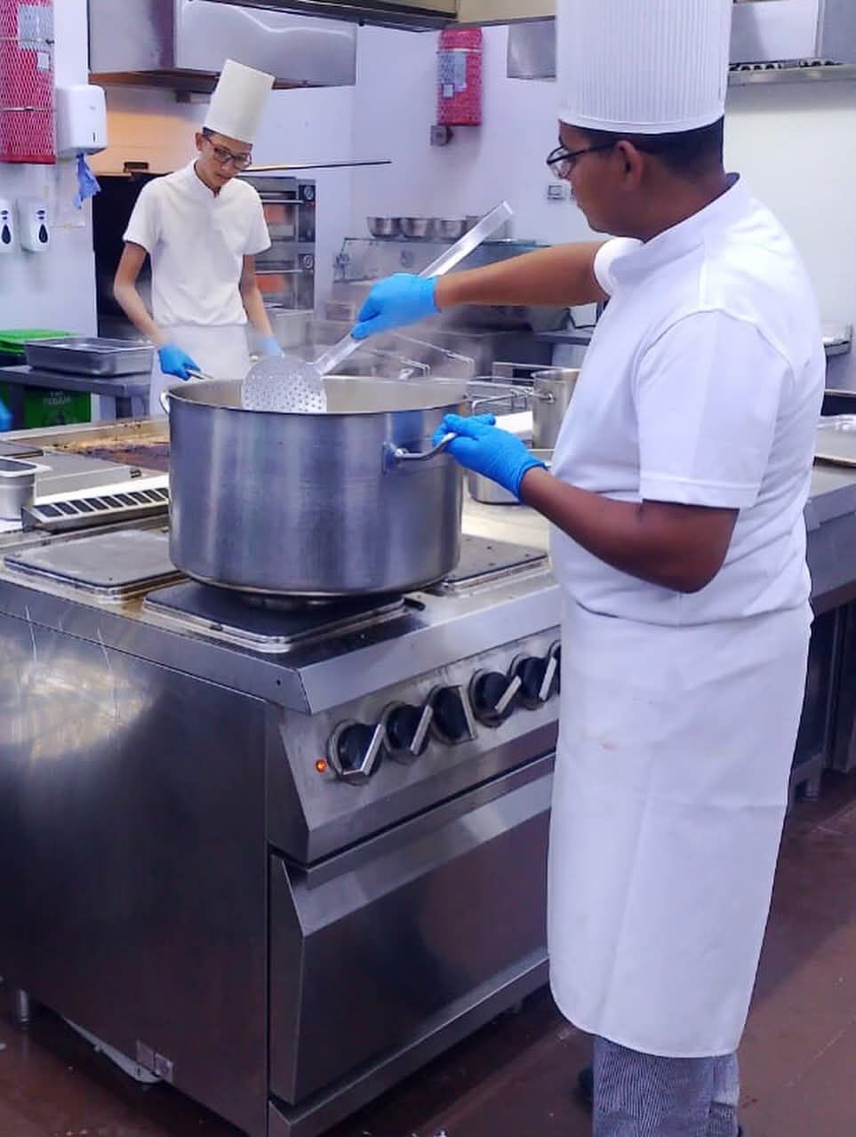 شروط التقدم لمدرسة نهضة مصر الثانوية للتكنولوجيا التطبيقية 2026