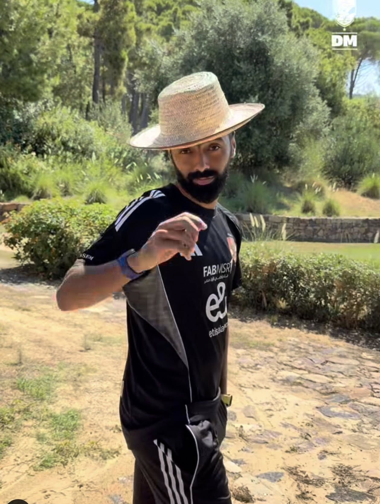 لاعبو الأهلي يرتدون "البرنيطة" فى معسكر الفريق بتونس.. صور