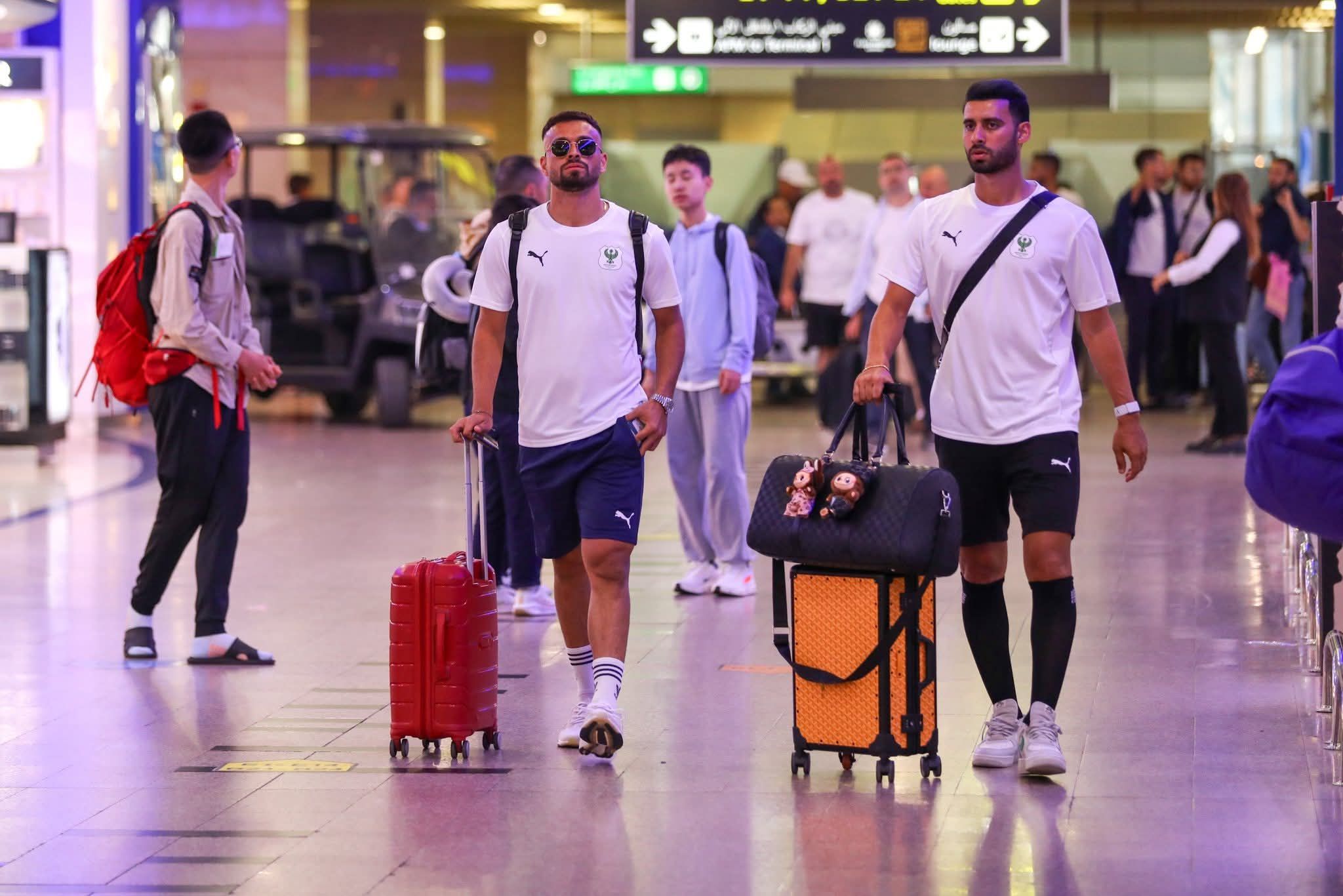 بعثة المصري تطير إلى تونس للانتظام في معسكر إعداد الموسم الجديد.. صور