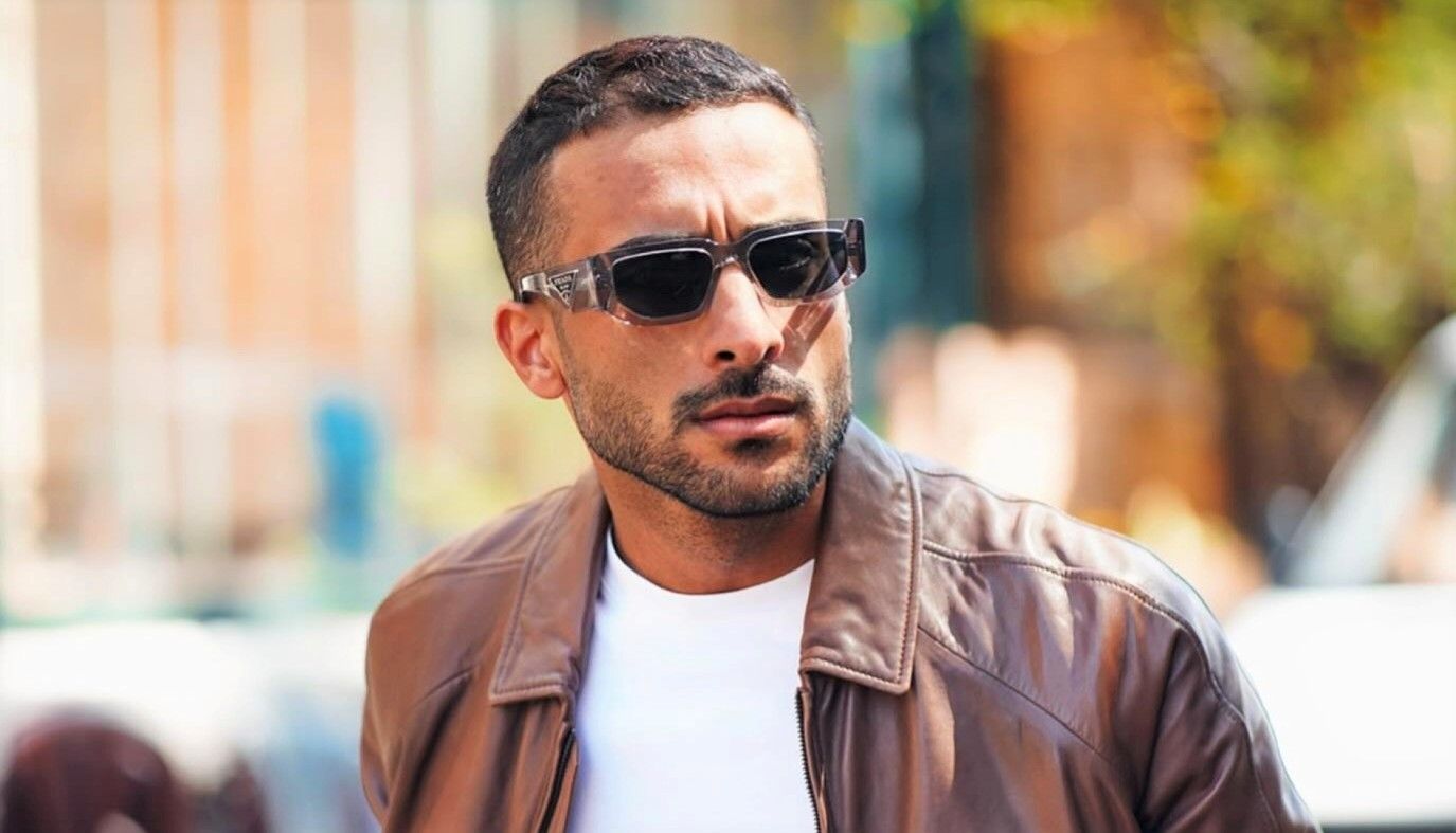 منصور البلوشي يشارك جمهوره صورة مع باسم عبد الأمير ويعدهم بعمل قادم معه