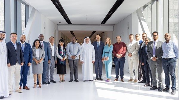 الإمارات تطلق البرنامج الدولي للقيادات الصحية