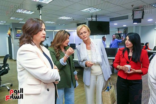 رئيسة بعثة الاتحاد الأوروبى تزور ”الخليج 365” وتشيد بدور الصحافة المصرية