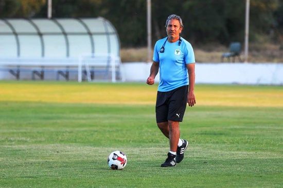 المصرى يخوض مرانه الأول فى مدينة سوسة التونسية دون راحة.. صور