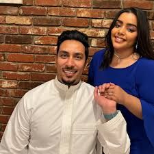 شاهد بالفيديو.. التيكتوكر السودانية “كارمن” وزوجها “السعودي” يرقصان داخل “مركب” على أنغام الفنانة هدى عربي والجمهور يشيد