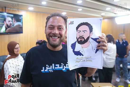 الخليج 365 يكرم صناع مسلسل "فات الميعاد".. صور