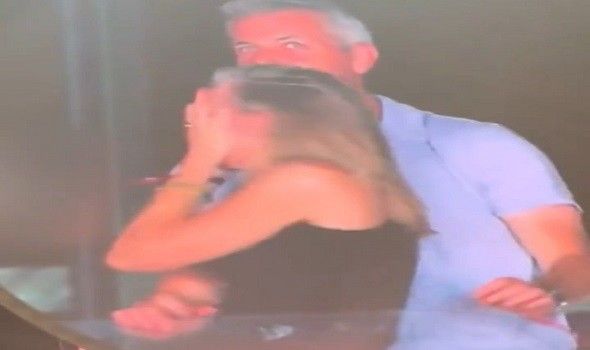 زوجة الرئيس التنفيذي الخائن تتخذ إجراءً سريعًا بعد الفضيحة