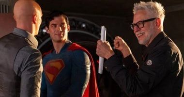 جيمس جان يكشف: لم أشعر بالضغط أثناء تصوير "سوبرمان"... والمتعة كانت دافعى