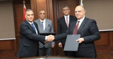 محافظ الجيزة يشهد توقيع اتفاقية لإتاحة اللمبات الموفرة للطاقة بأسعار مناسبة