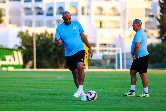 المصرى يخوض مرانه الأول فى مدينة سوسة التونسية دون راحة.. صور