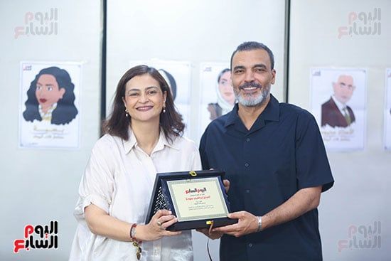 الخليج 365 يكرم صناع مسلسل "فات الميعاد".. صور