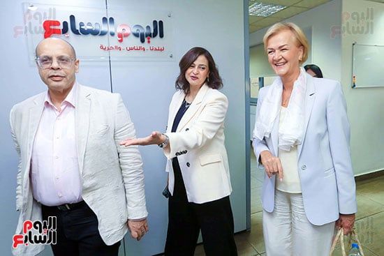 رئيسة بعثة الاتحاد الأوروبى تزور ”الخليج 365” وتشيد بدور الصحافة المصرية