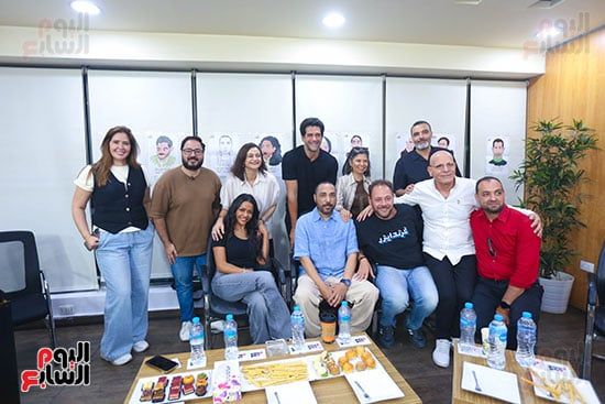 الخليج 365 يكرم صناع مسلسل "فات الميعاد".. صور