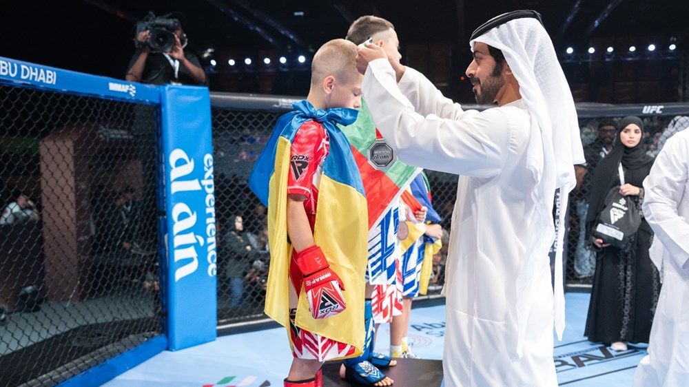 خليفة بن طحنون بن محمد يفتتح النسخة السادسة من بطولة العالم للفنون القتالية المختلطة للناشئين