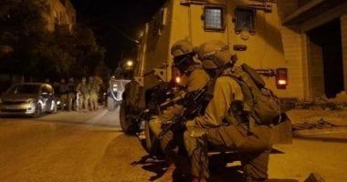 جيش الاحتلال الإسرائيلى يقتحم منزلا بعد محاصرته غرب نابلس