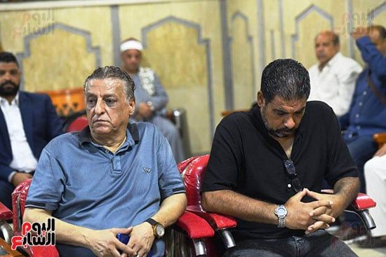 نجوم الرياضة يقدمون واجب العزاء فى ميمى عبد الرازق.. صور