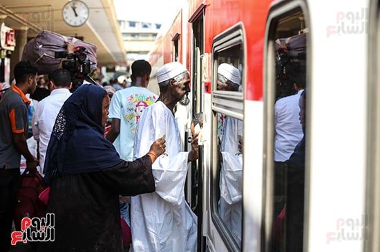 شكرا مصر.. رسائل شكر من السودانيين خلال رحلة العودة إلى بلادهم.. صور