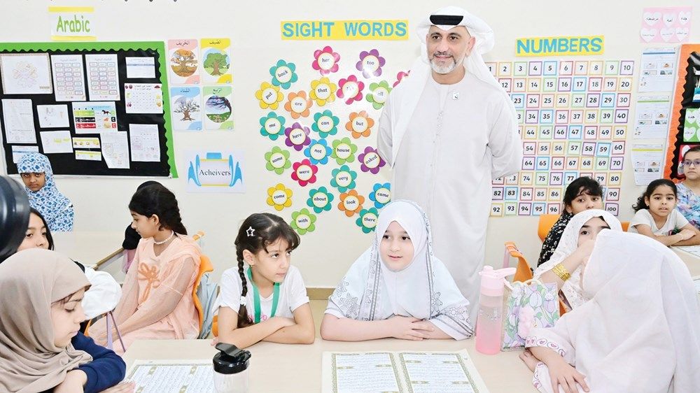 نهيان بن مبارك: أبناء وبنات الوطن هم الثروة الحقيقية وعماد المستقبل