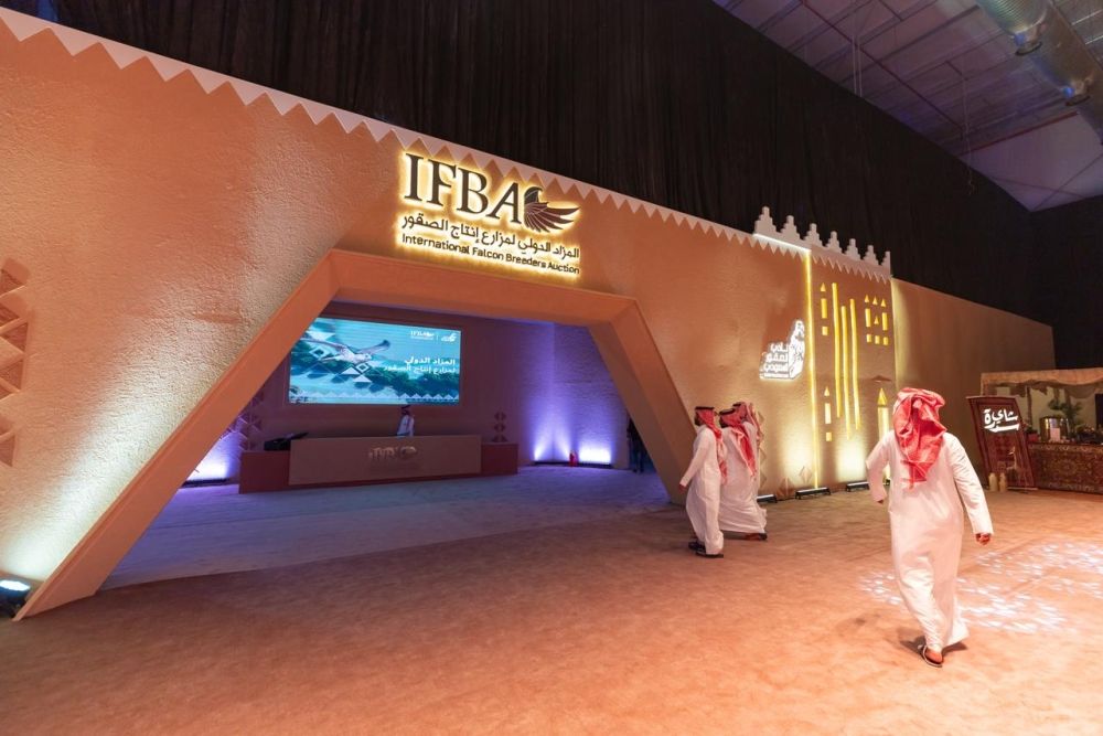 29 مليون ريال في 4 أعوام.. المزاد الدولي يجمع صقاري العالم في الرياض