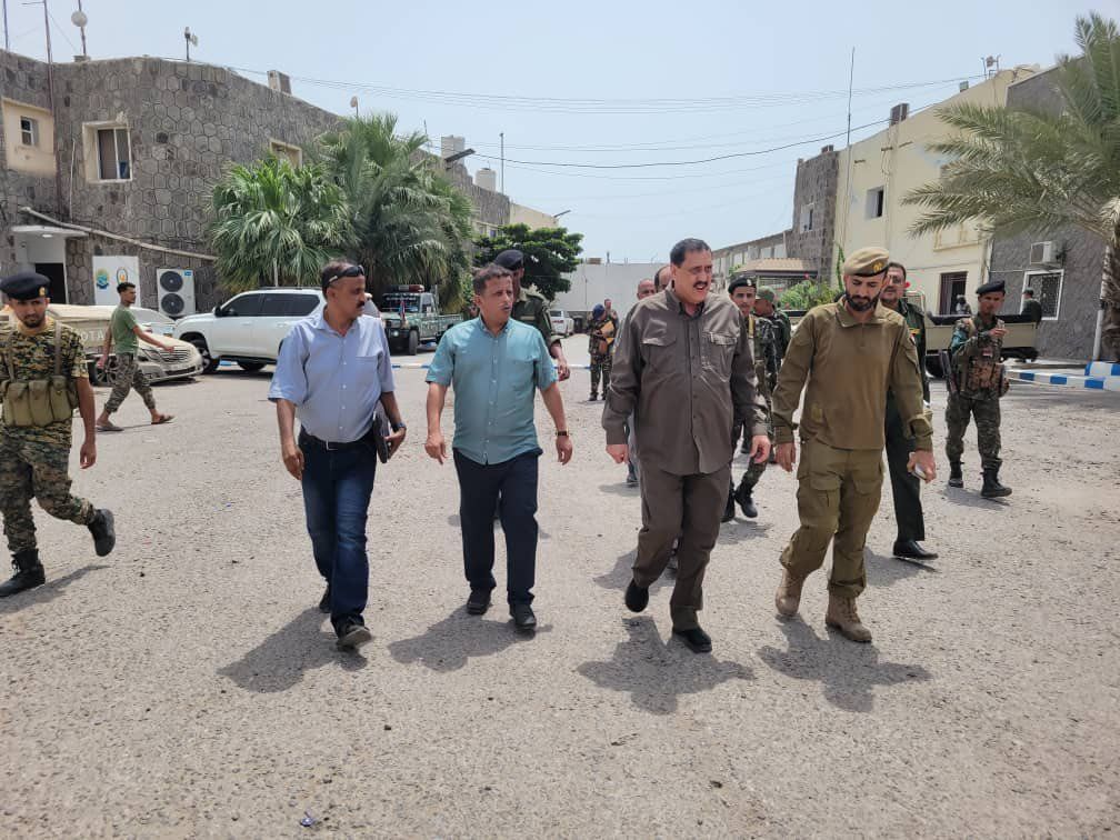 فتحي بن لزرق يكشف جهود جباره لهذا القائد اليمني في محافظة عدن (الاسم والصورة)