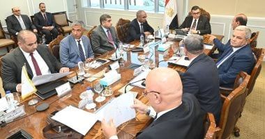 وزير الإسكان يتابع المشروعات الجاري تنفيذها ضمن المبادرة الرئاسية "حياة كريمة"