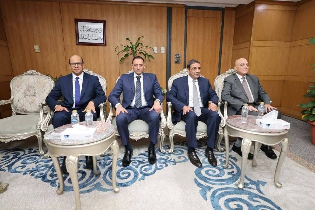 النائب العام يزور هيئة قضايا الدولة لتهنئة المستشار حسين مدكور بتوليه منصبه الجديد