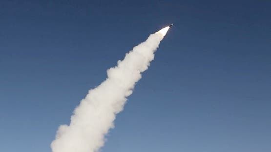 الحوثيون يطلقون صاروخًا باليستيًا باتجاه مطار بن غوريون وإسرائيل تعلن الاعتراض