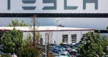 تكنولوجيا: روبوت "أوبتيموس" من تيسلا يقدم الفشار في مطعم لوس أنجلوس.. وماسك يعد بالمزيد