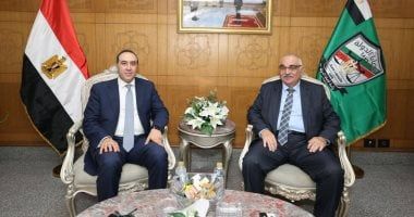 الأمين العام لمجلس النواب يهنئ رئيس هيئة قضايا الدولة بتوليه منصبه الجديد