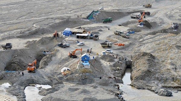 قتلى في انهيار منجم للفحم شمال أفغانستان