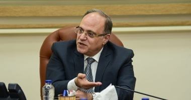 رئيس هيئة الدواء: التوسع فى الإنتاج المحلى لتقليل الاعتماد على الاستيراد