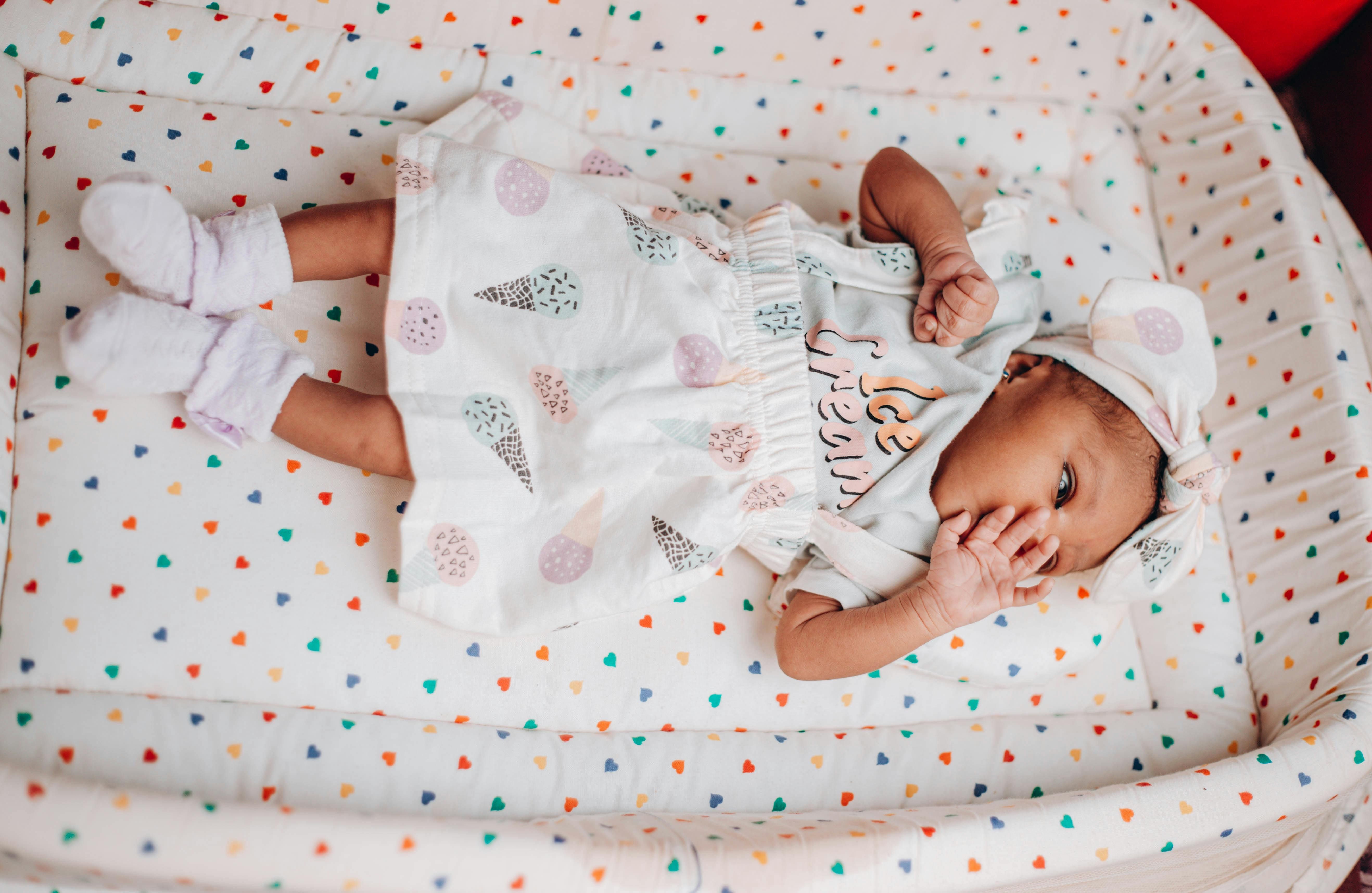 الفروقات بين تربية الطفل الأول والثاني 