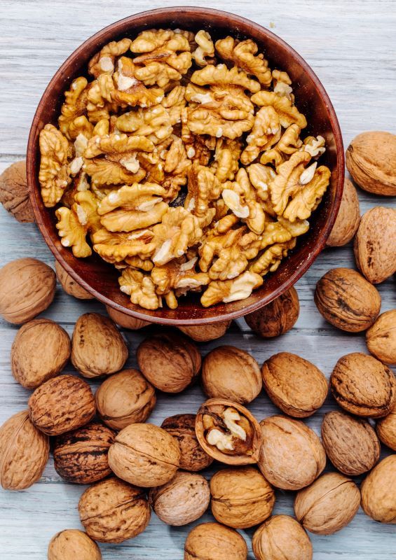 3 أصناف يمكنك إضافتها إلى اللبن الزبادي لمساعدة طفلك على التسنين والنطق والمشي