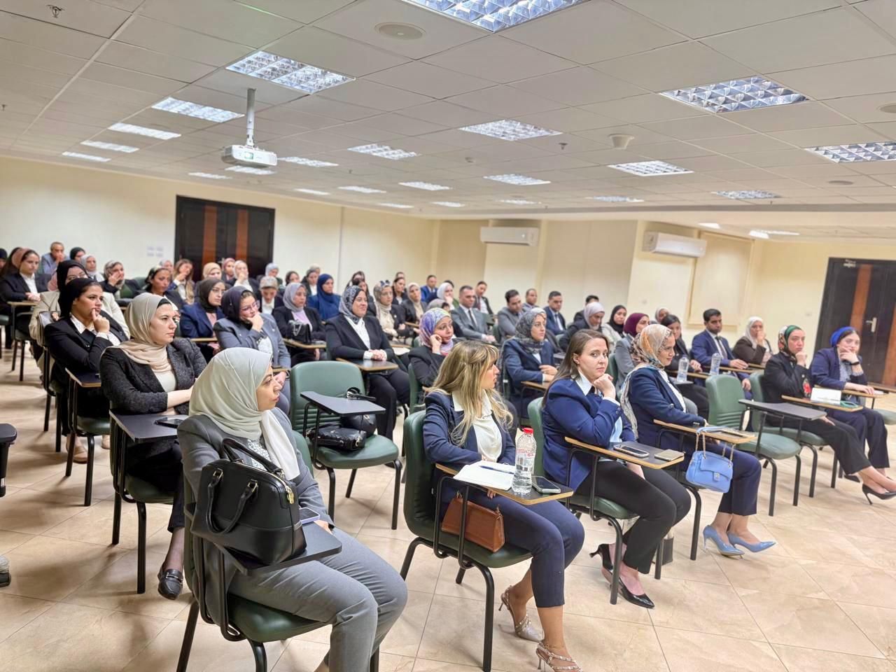 اختتام دورة أعضاء النيابة الإدارية حول التحديات الانتخابية لرؤساء اللجان الفرعية