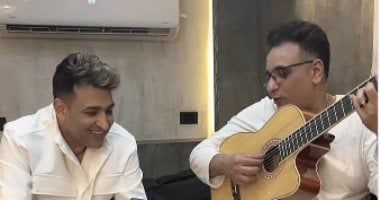 تامر حسين يعيد الموسيقار الراحل محمد رحيم للتريند بفيديو من كواليس أغنية