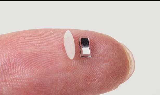 ابتكار أصغر جهاز لتنظيم ضربات القلب دون جراحة أو أسلاك