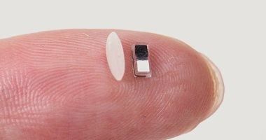 ابتكار أصغر جهاز لتنظيم ضربات القلب دون جراحة أو أسلاك