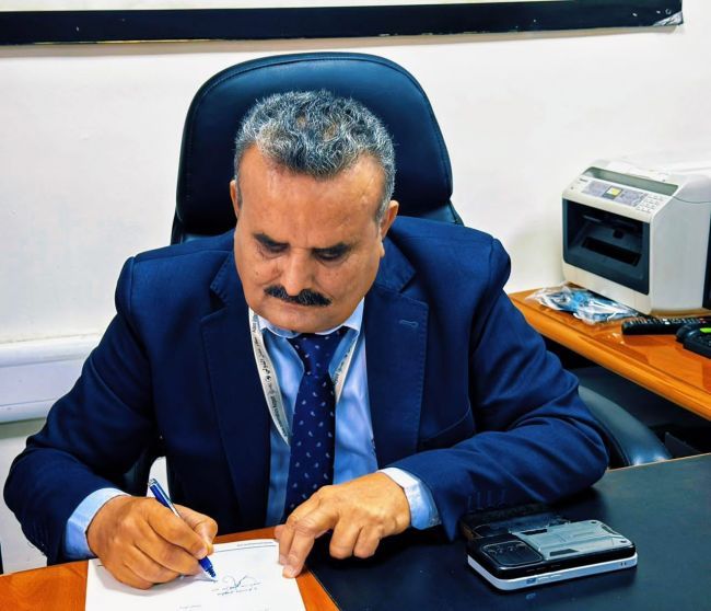 مدير عام المطار يعقد لقاء موسع مع الجهات المنتدبة وطيران اليمنية بهدف تطوير الأداء وتحسين الخدمات