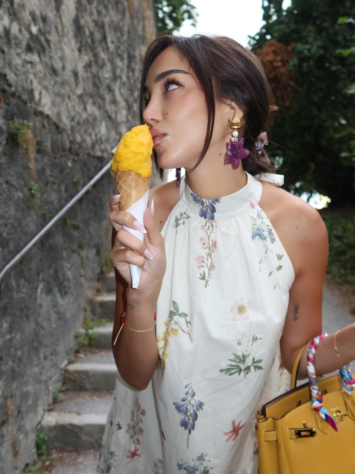 بسمة بوسيل توثق رحلتها إلى سويسرا بصحبة أبنائها × صور