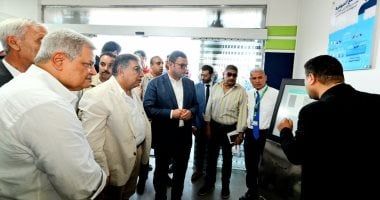 وزير الإسكان ومحافظ الدقهلية يفتتحان مركز خدمة عملاء شركة مياه الشرب والصرف