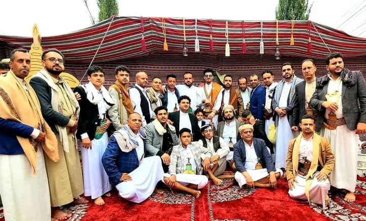 إب تزدان فرحًا: لعريسها "ملك عمار المريسي" يضيء مدينة السياحة و السلام