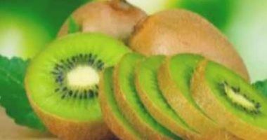 كيف يساعد الكيوى فى علاج الإمساك وتحسين أعراض القولون العصبى؟