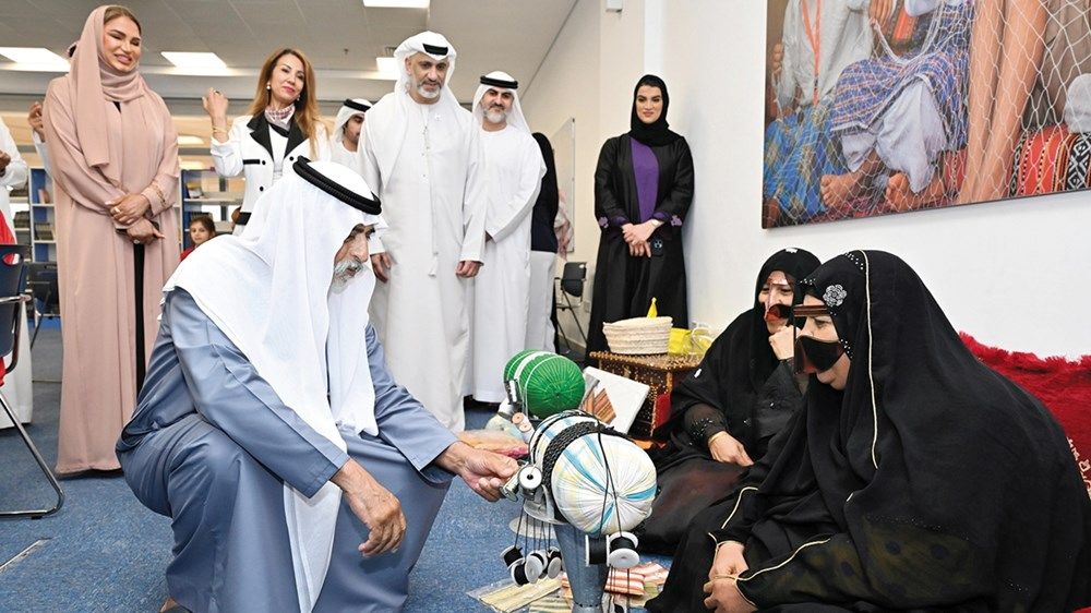 نهيان بن مبارك: البرامج الصيفية ميدان للإبداع وتنمية المواهب