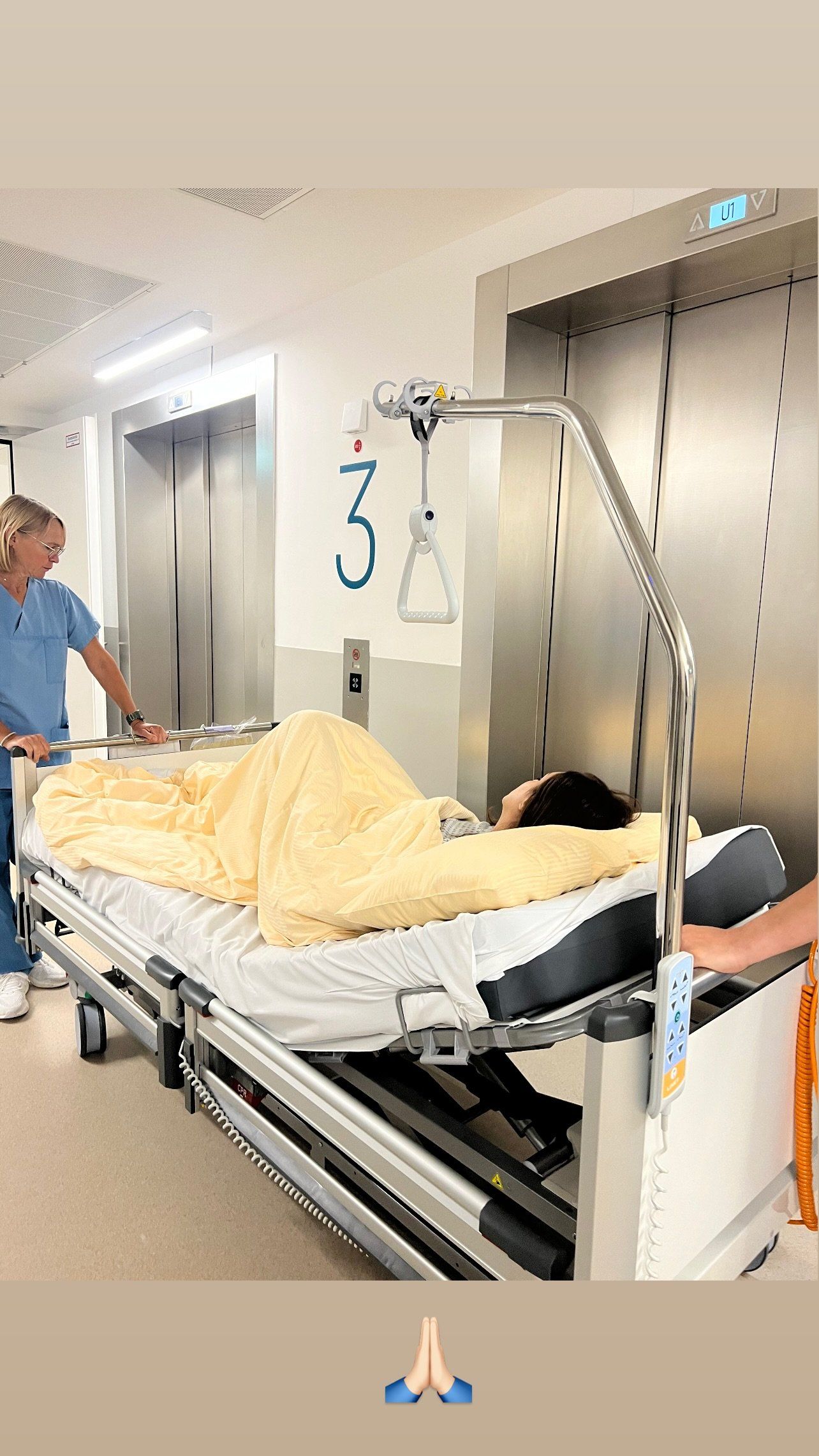 أنغام تنشر صورة لها داخل المستشفى لإجراء فحوصات على البنكرياس