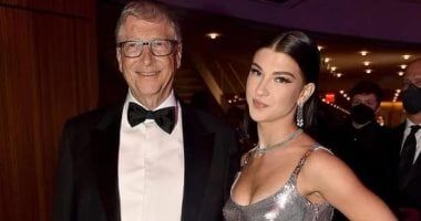 تكنولوجيا: إرضاءً لابنته.. بيل جيتس موظف خدمة عملاء لمدة يوم فى شركة أزياء