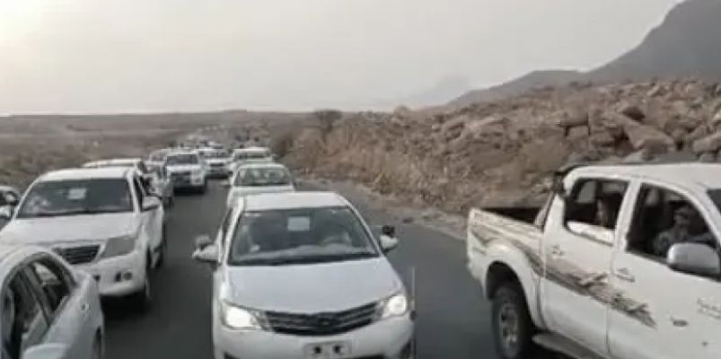 شاهد بالـ"فيديو"تشييع جثمان شيخ قبلي عقب اغتياله على أيدي عناصر المليشيات