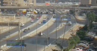 النشرة المرورية.. سيولة بحركة السيارات بمحاور القاهرة والجيزة
