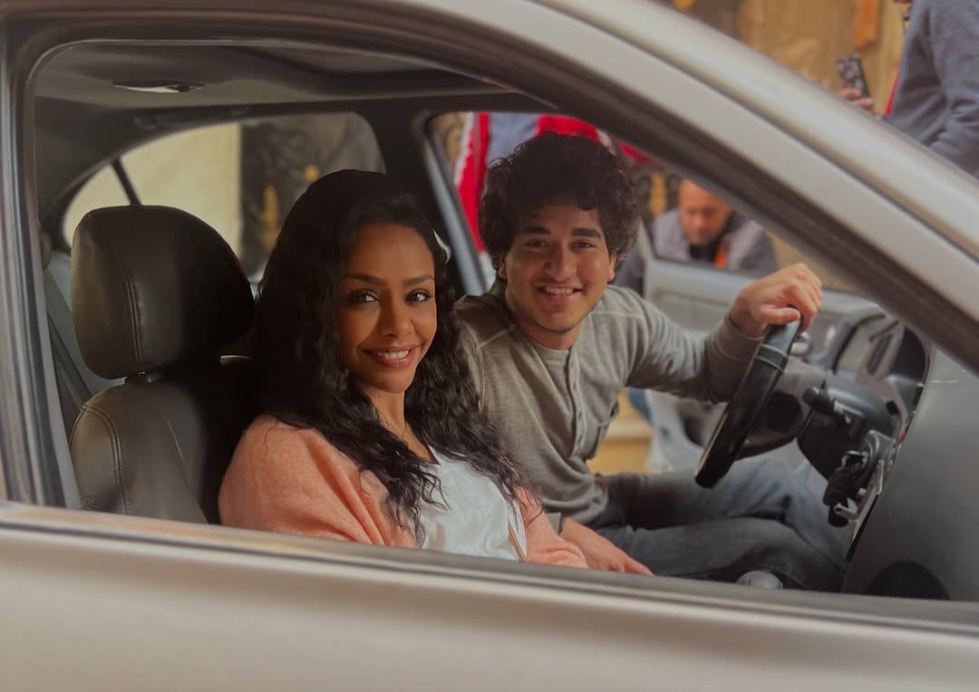 أسماء أبو اليزيد: خلصت حدوتة فات الميعاد وشكرا على رحلة مليانة حب وانبساط (صور)